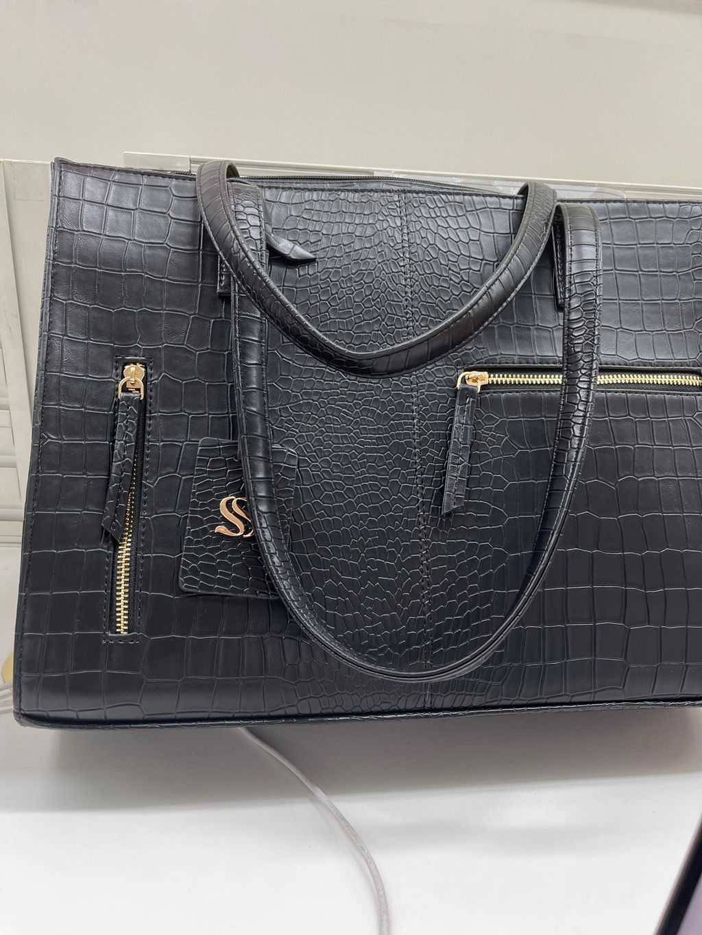 Charcoal Chic Amira Tote bag for 16" laptop