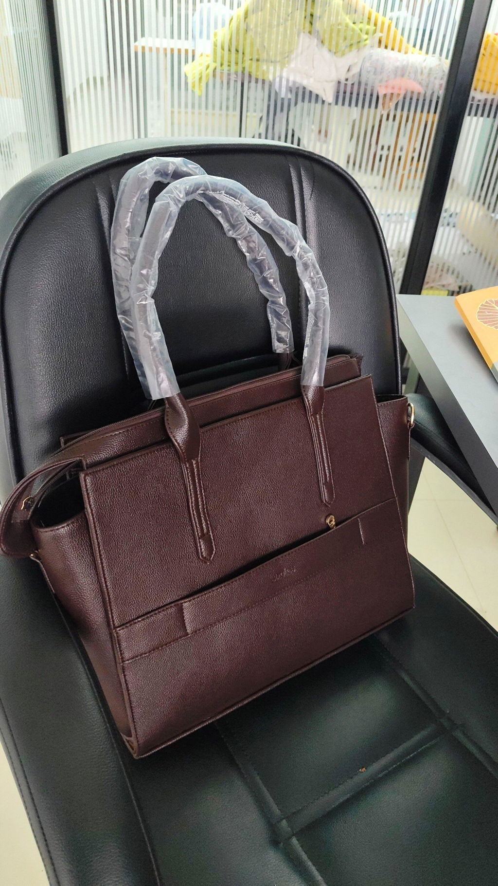 Mahogany Mystique Valeria Tote bag for 14" laptop