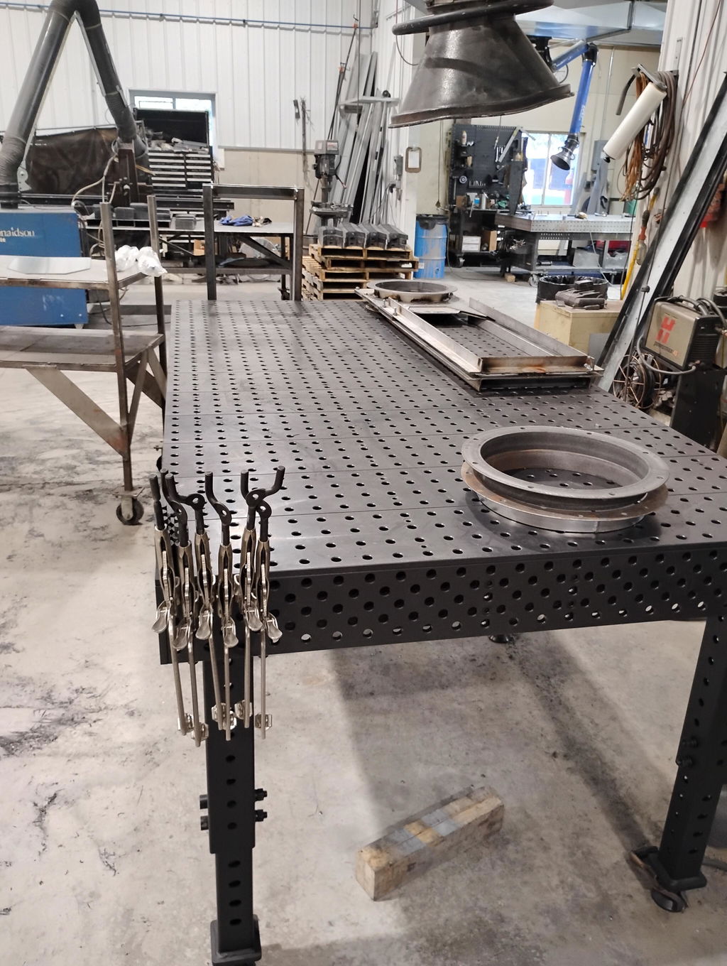 Alpha, 5-Sided, 8' x 4' (96" x 48") Table, 5/8" System
