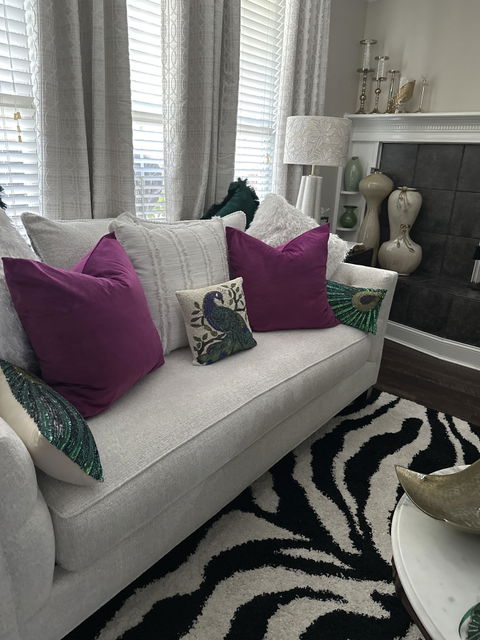 Luxury Velvet Pillow Cover in Magenta Orchid