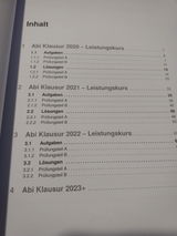 Ein Rabe im Spiegel review photo