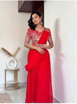 Shivani Saxena review photo