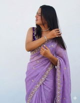 Komal Ahuja review photo