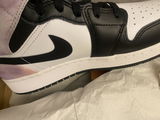 A.B. review photo