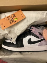 A.B. review photo