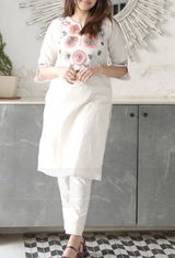 Meena review photo