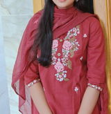 Megavarthini review photo