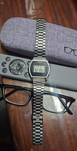 S.R. review photo