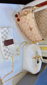 Hafsa Mubeen review photo