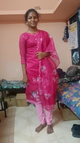 Ananthi Britto review photo