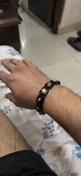 Kartik review photo