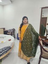 Lavi Bindal review photo