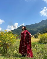 Khushi Yadav review photo