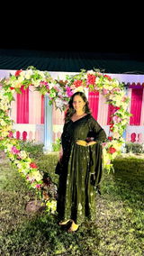 Anita Thakur review photo