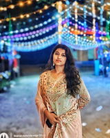 Tejaswini Gupta review photo
