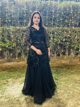Neha Tiwari review photo