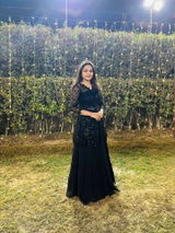Neha Tiwari review photo