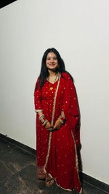 Riya Saha review photo