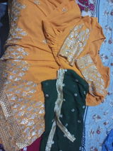 neetu ojha review photo