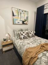 Donna review photo