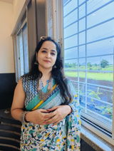 Soniya Dwivedi review photo