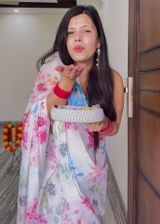 shreya review photo