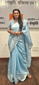 Shweta Talwar review photo