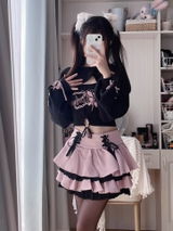 Eva Zhou review photo
