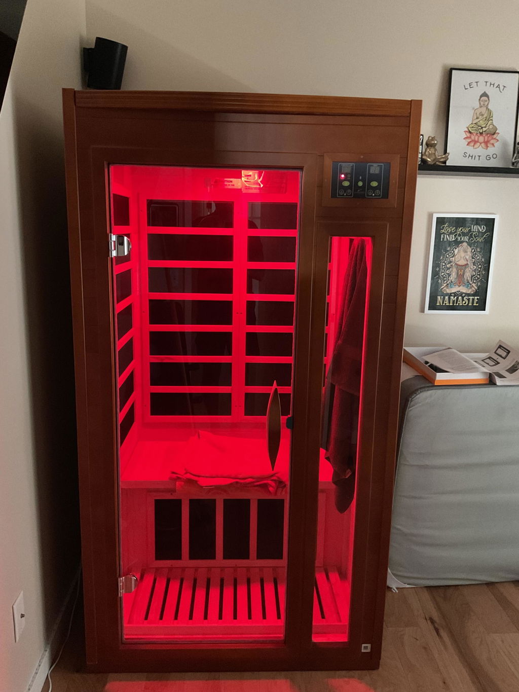 Dynamic Saunas Barcelona Elite 1-Person Ultra Low EMF Far Infrared Sauna