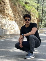 Abhishek Chauhan review photo