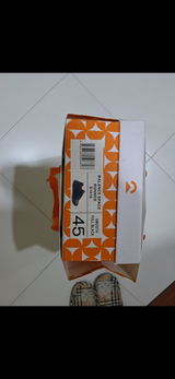 E.S. review photo