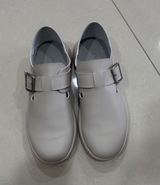 A.L. review photo
