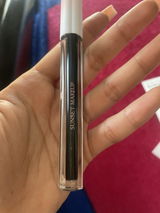 D.v. review photo