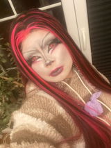 Melania review photo