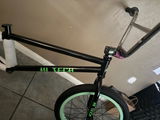 D review photo