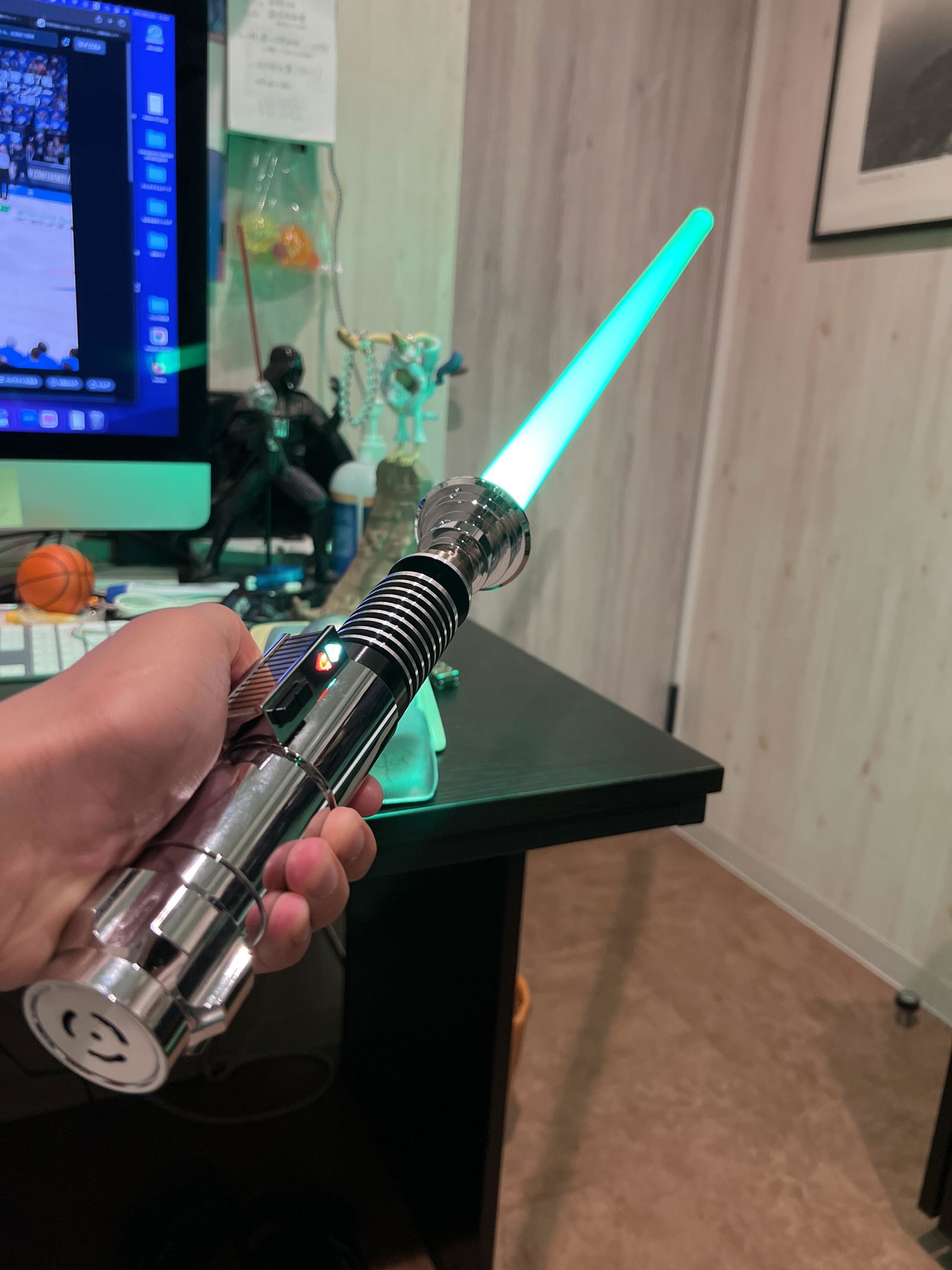 スター・ウォーズ ルーク クラシック リアリスティック ライトセーバー