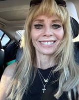Cynthia Bonds review photo