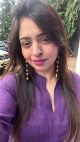 Radhika parulkar review photo