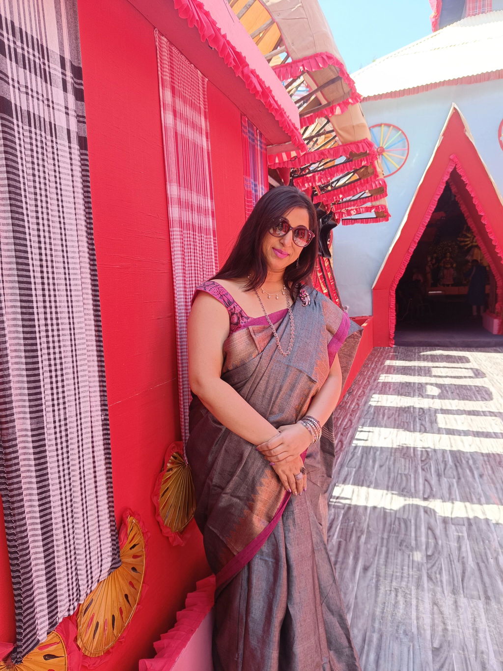 Sutisancha Grey Handloom Cotton Designer Tissue Saree