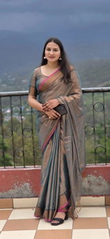 Pooja review photo