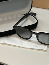 J. review photo