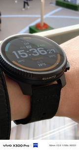 Simon review photo
