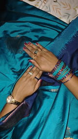 Divya Naik review photo