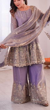 Sakshi review photo