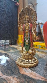 B.R. review photo