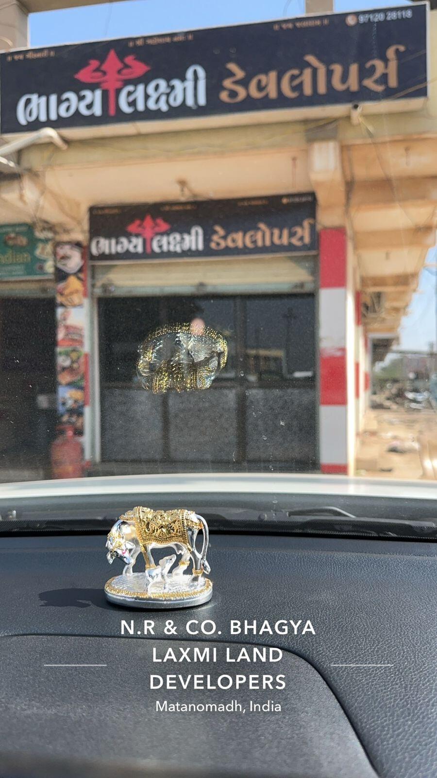 Hardik Relon review photo