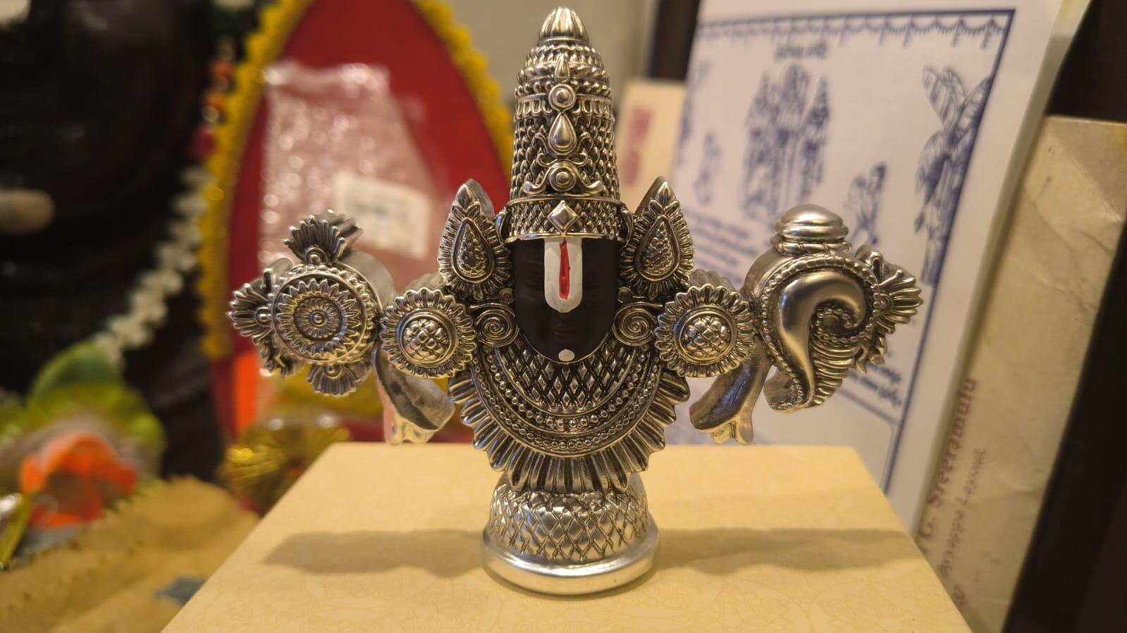 K.Sreehari . review photo
