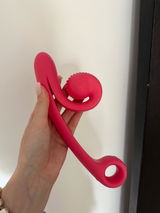 M review photo