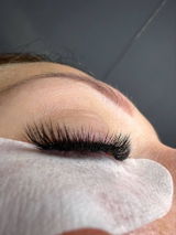 Easy Fanning Lashes 0.07mm | Self-Fanning Volume Lash Extensions
