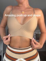Ashley Johnson review photo